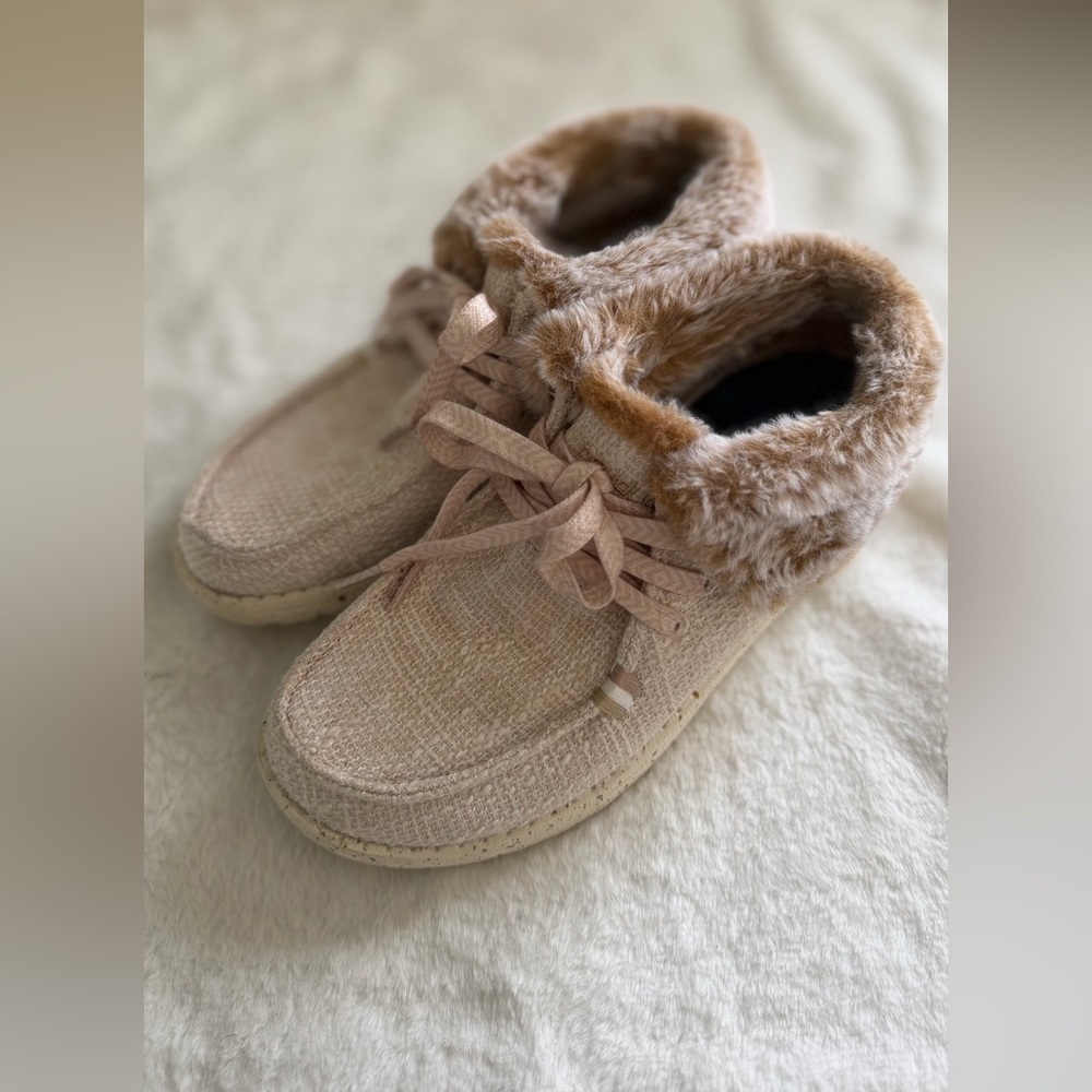 Hey Dude Tan Faux Fur Ankle Boots